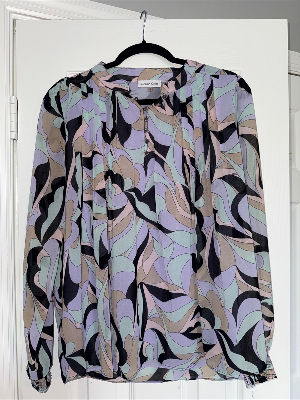 Calvin Klein Pastel Abstract Wave Print Top in Lavender, Mint & Black